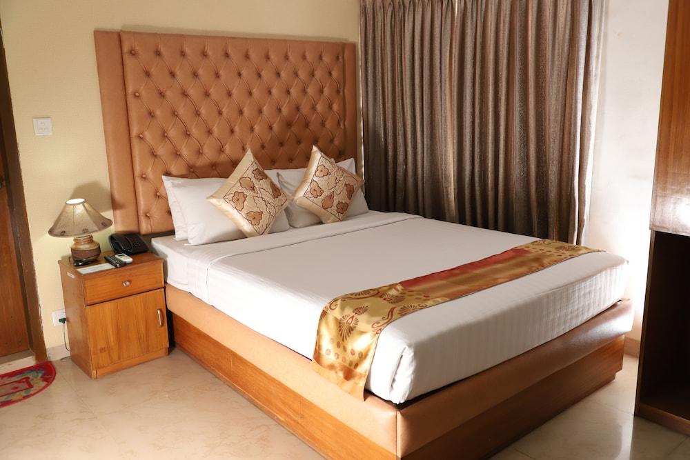 Dhaka Golden Inn - Banani'Lakeside Exterior photo